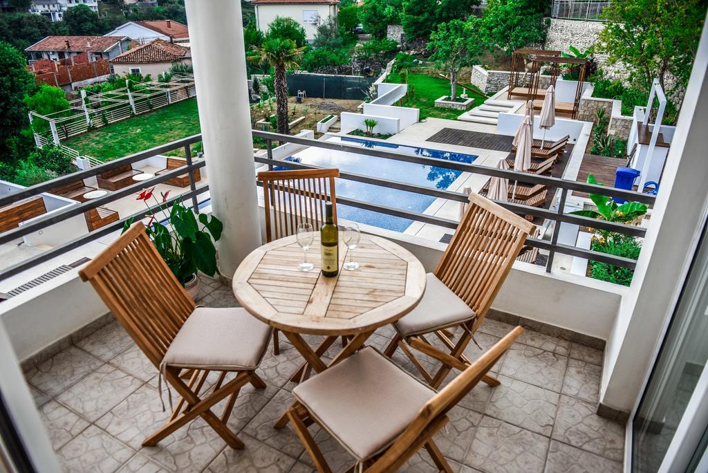 Apartments Secret Garden Улцинь Экстерьер фото